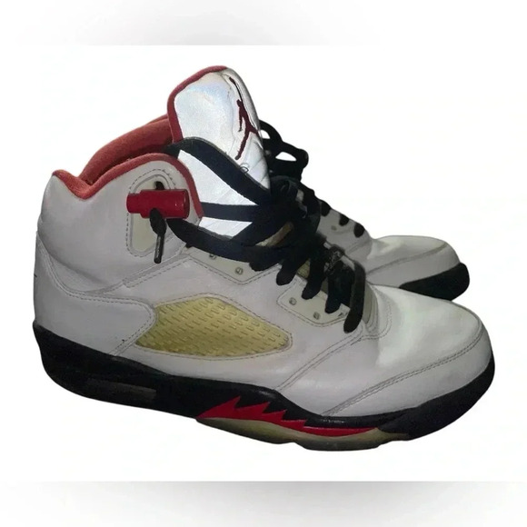 Jordan 5 Retro Mid Fire Red - Picture 3 of 7